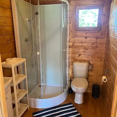 - Skibin Lodge *